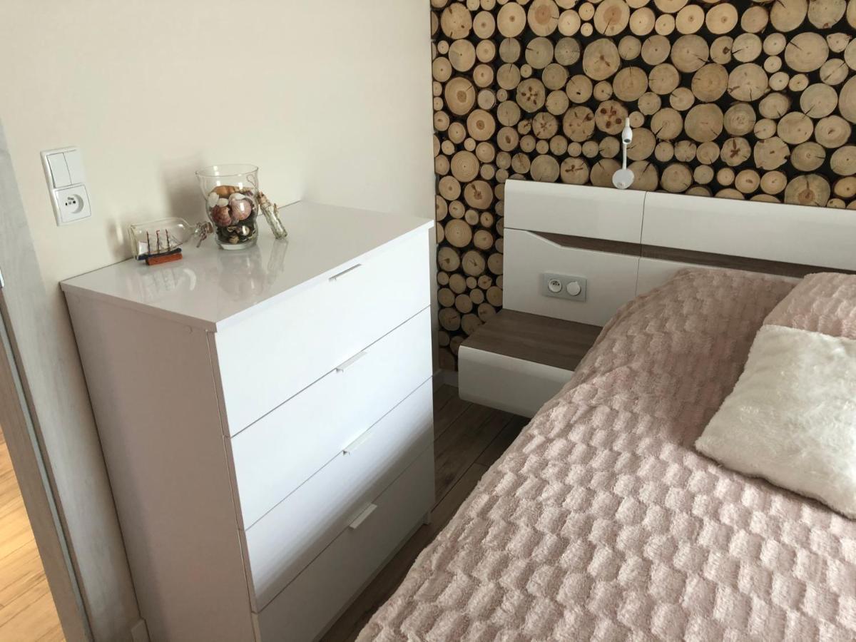 Appartement Apartament Zatoka Deluxe Z Ogrodem à Debogorze Extérieur photo