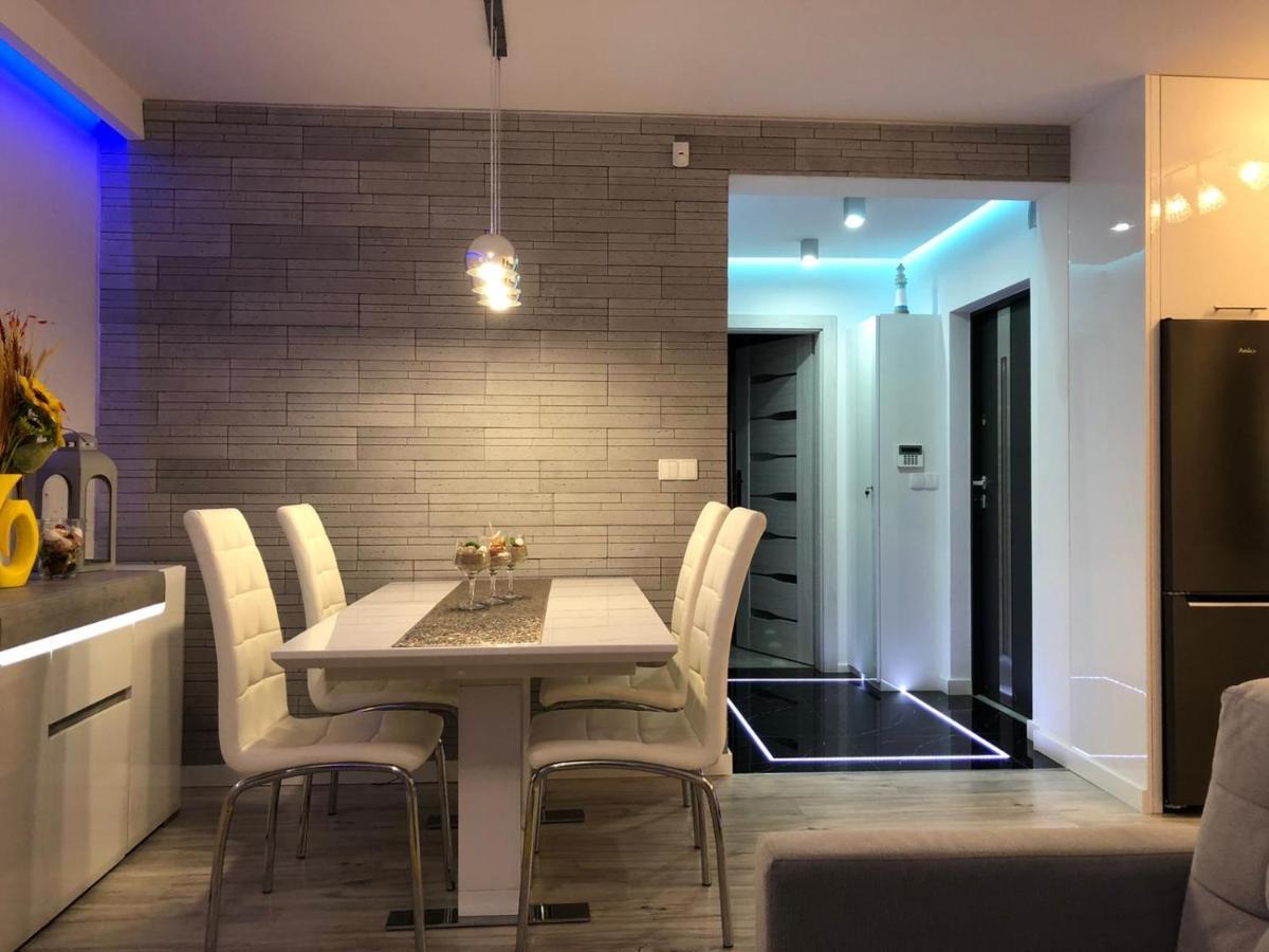 Appartement Apartament Zatoka Deluxe Z Ogrodem à Debogorze Extérieur photo